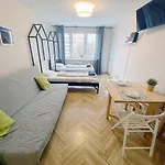 Labo - Panska * Varšava